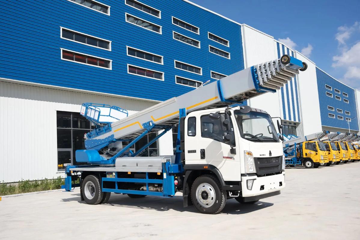 玉田县出租云梯车高空作业车 建筑垃圾搬运