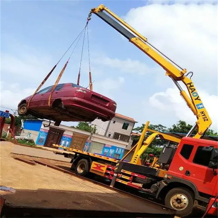 玉田县吊车吊汽车的正确方法